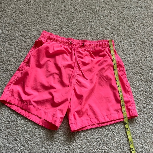H&M Swim Shorts 6” Hot Pink Men’s Size Small Ocean Active Outdoor, - Picture 9 of 10